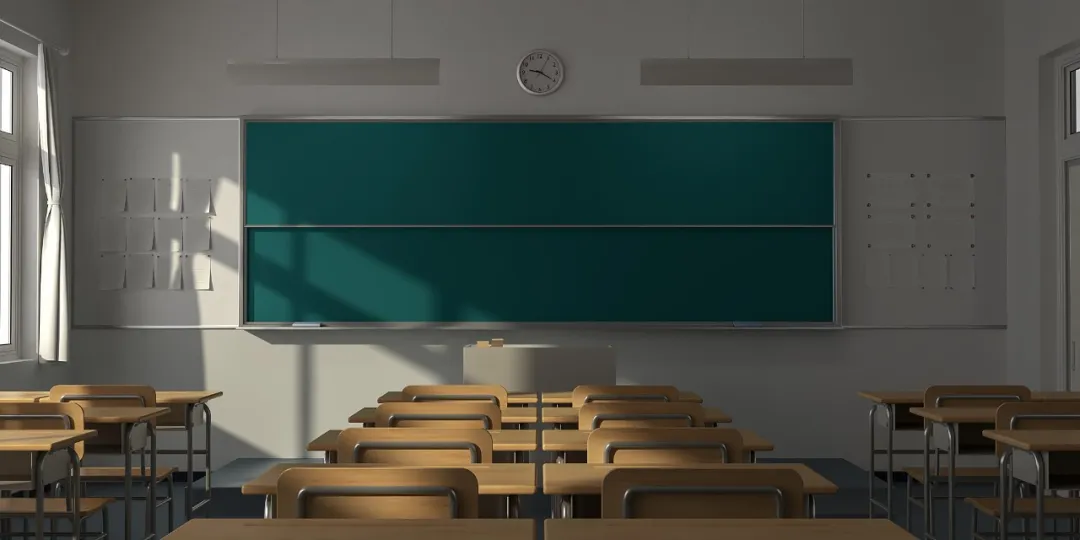 举报同学被打成轻伤二级是谁的责任