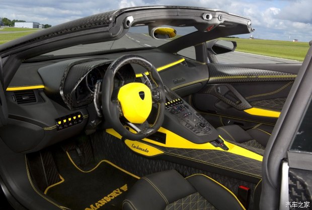 兰博基尼 Aventador 2013款 LP 700-4 Roadster